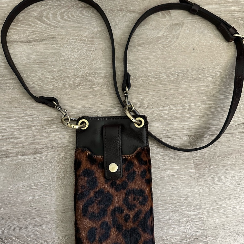 Patricia Nash Pony Hair Fur Leopard Print Wristlet Leather Black Strap - Picture 8 of 8